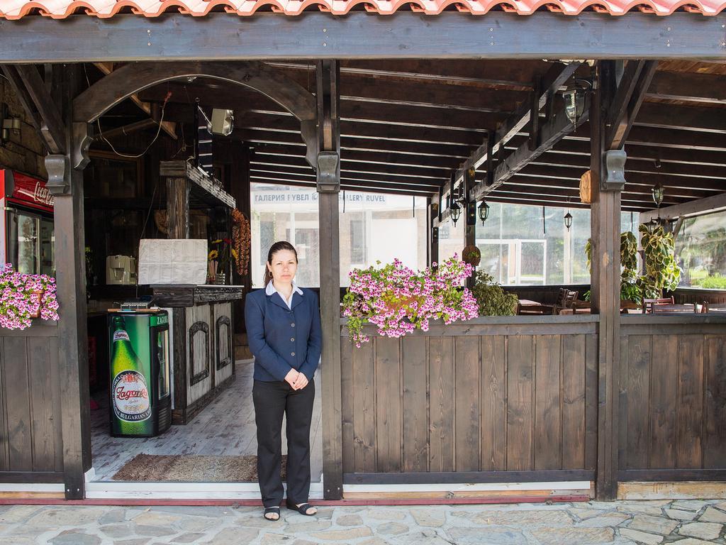 Hotel Teres Kazanluk Bagian luar foto